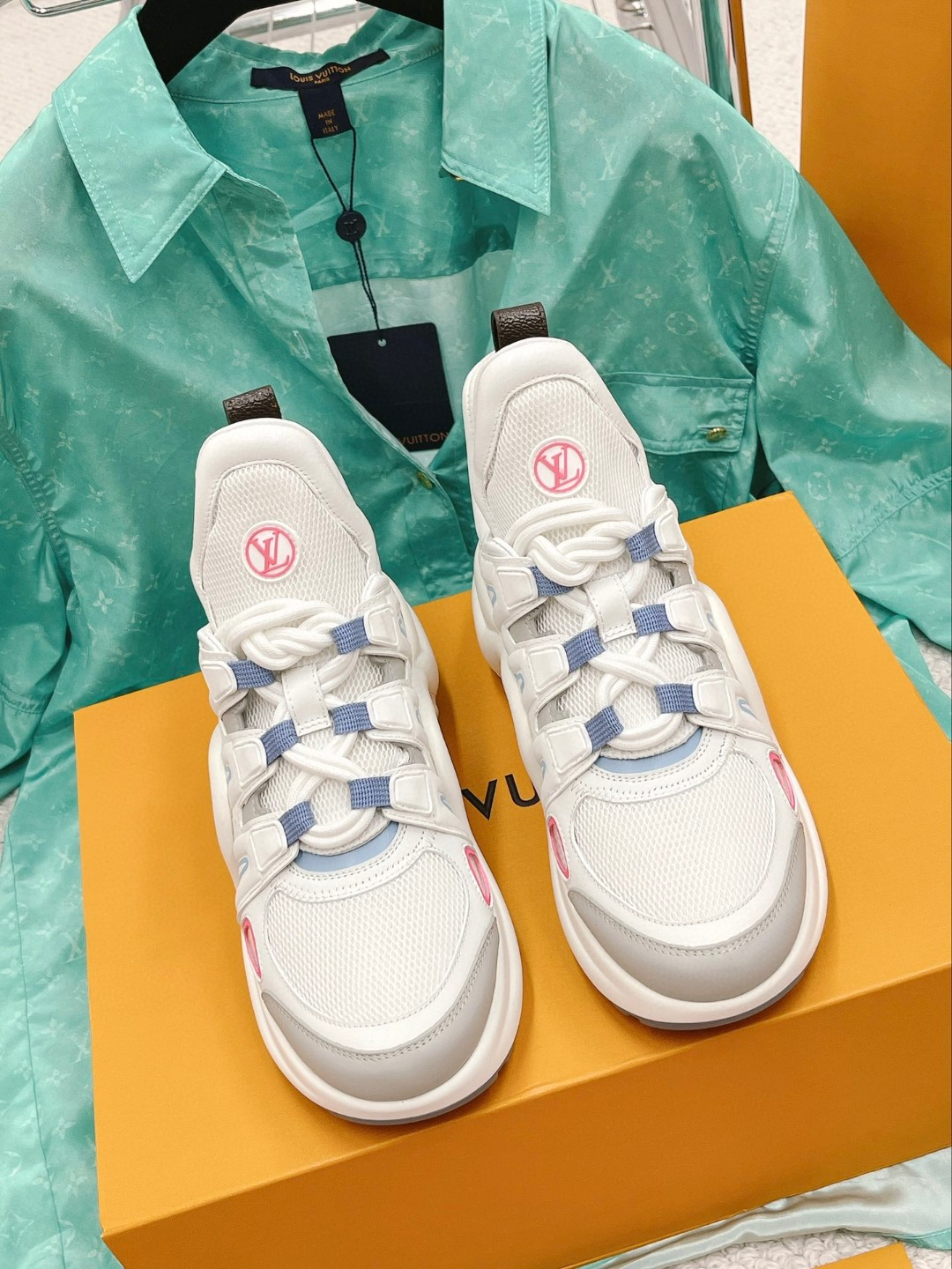 L0vis Vvtt0n LV Archlight Sneaker Light Pink For Women