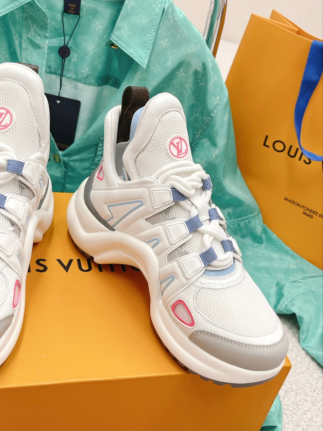 L0vis Vvtt0n LV Archlight Sneaker Light Pink For Women