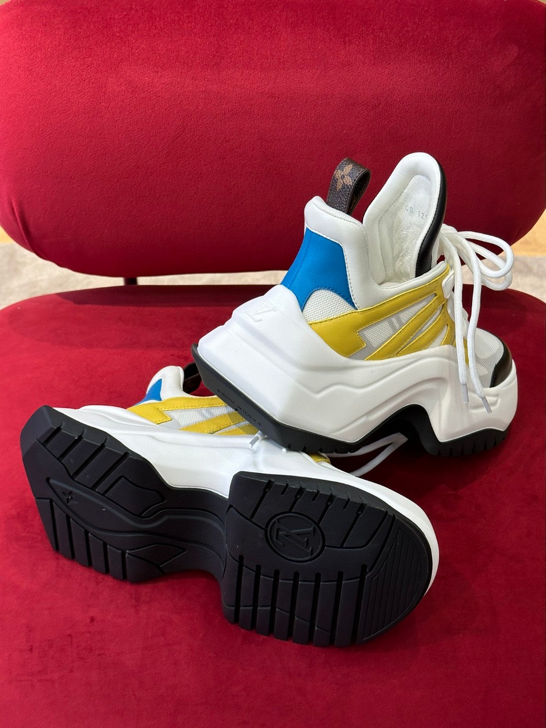 L0vis Vvtt0n LV Archlight Sneaker Multicolor For Women