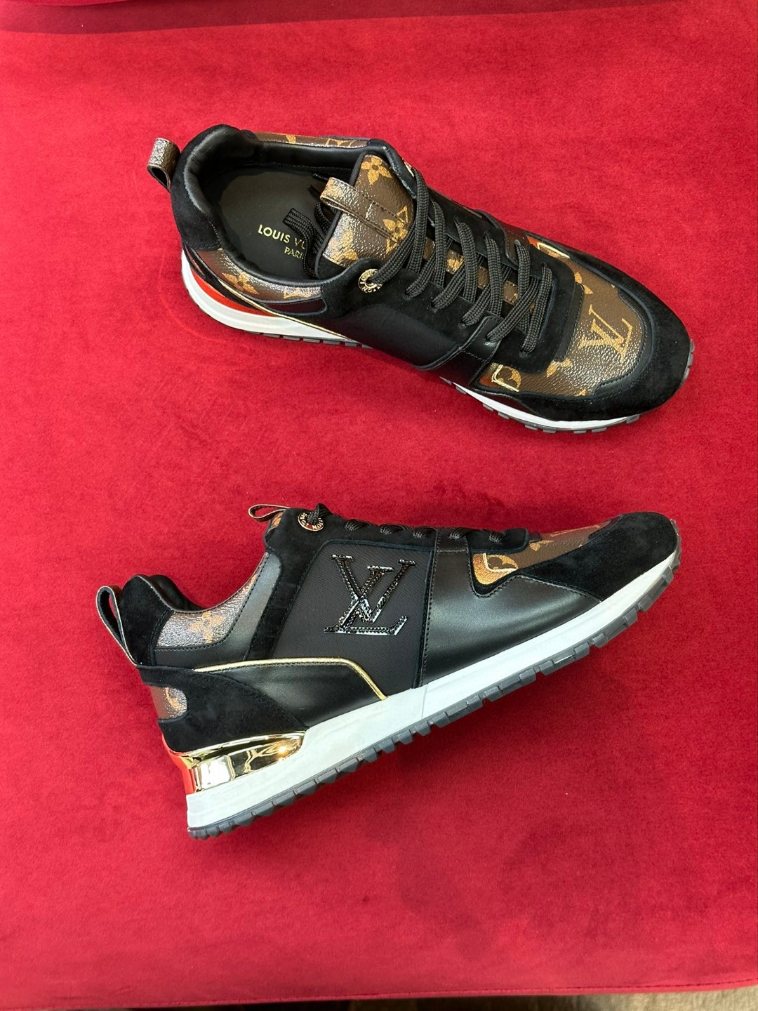 L0vis Vvtt0n Run Away Sneaker Black For Women 1AAP3E