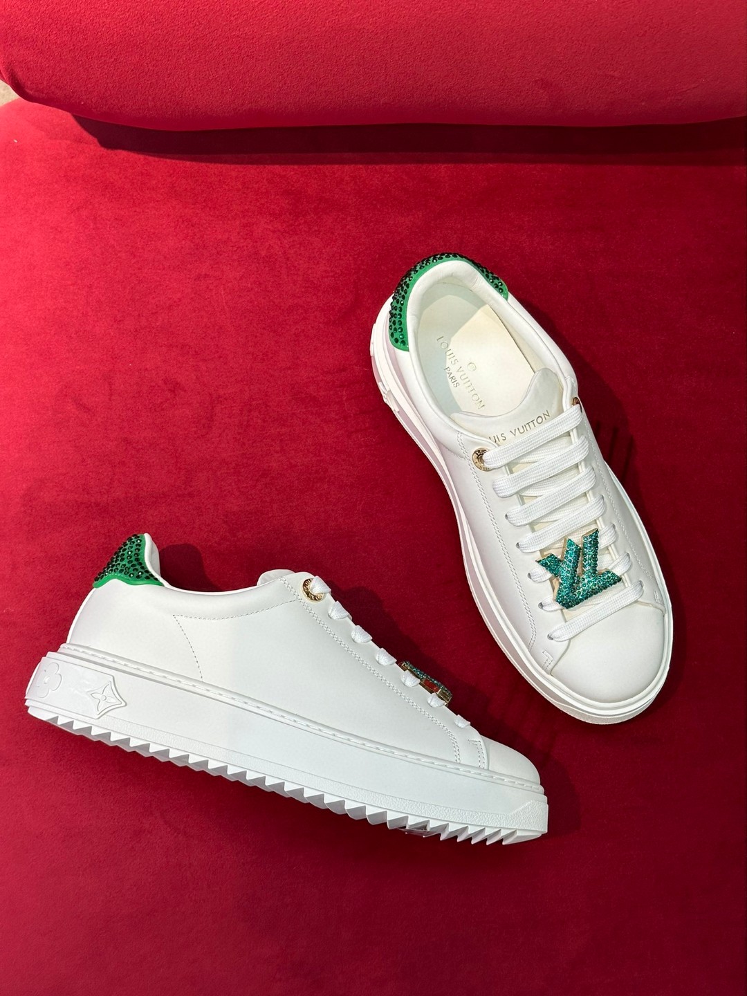 L0vis Vvtt0n Time Out Sneaker Green For Women
