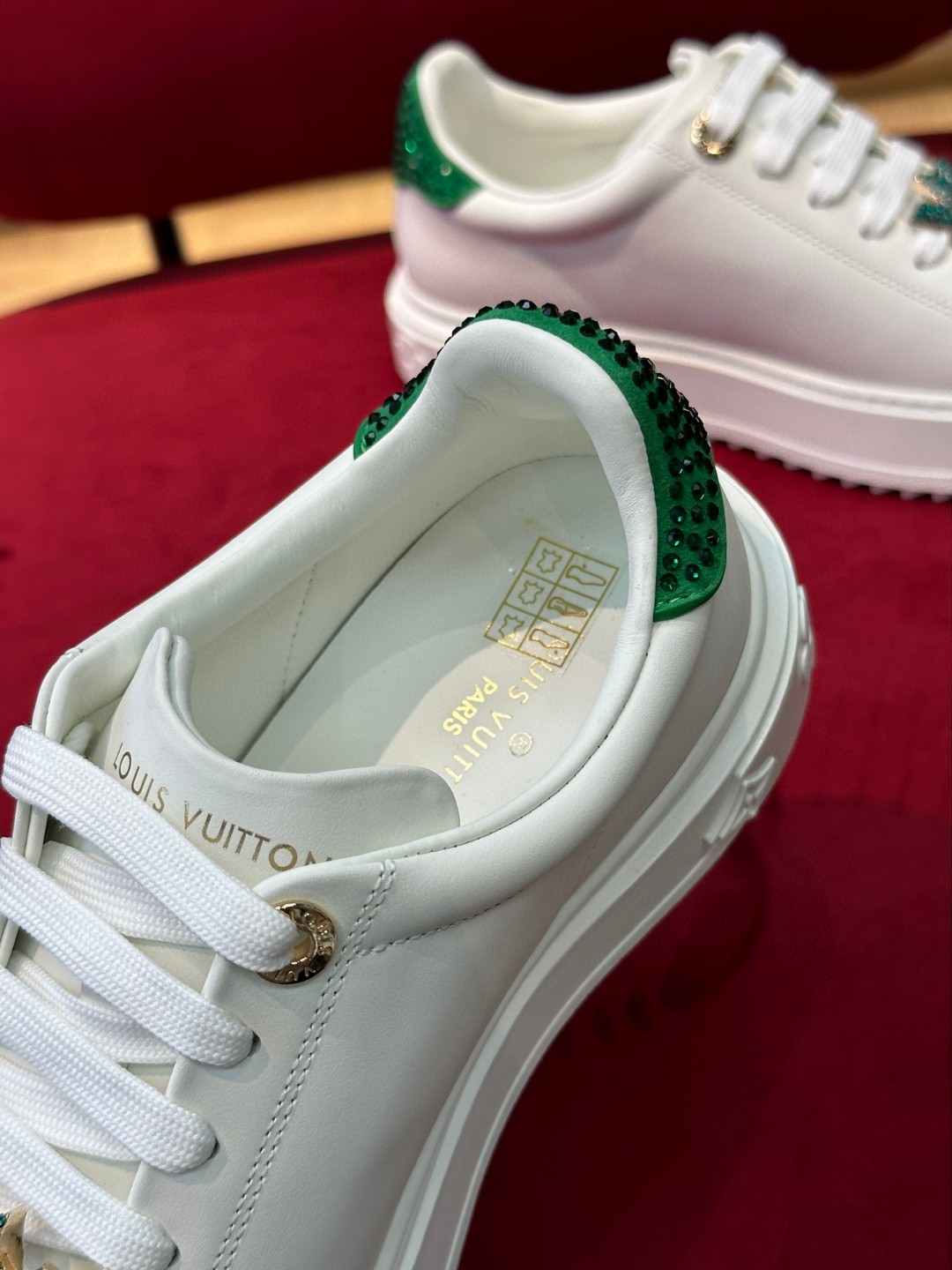 L0vis Vvtt0n Time Out Sneaker Green For Women