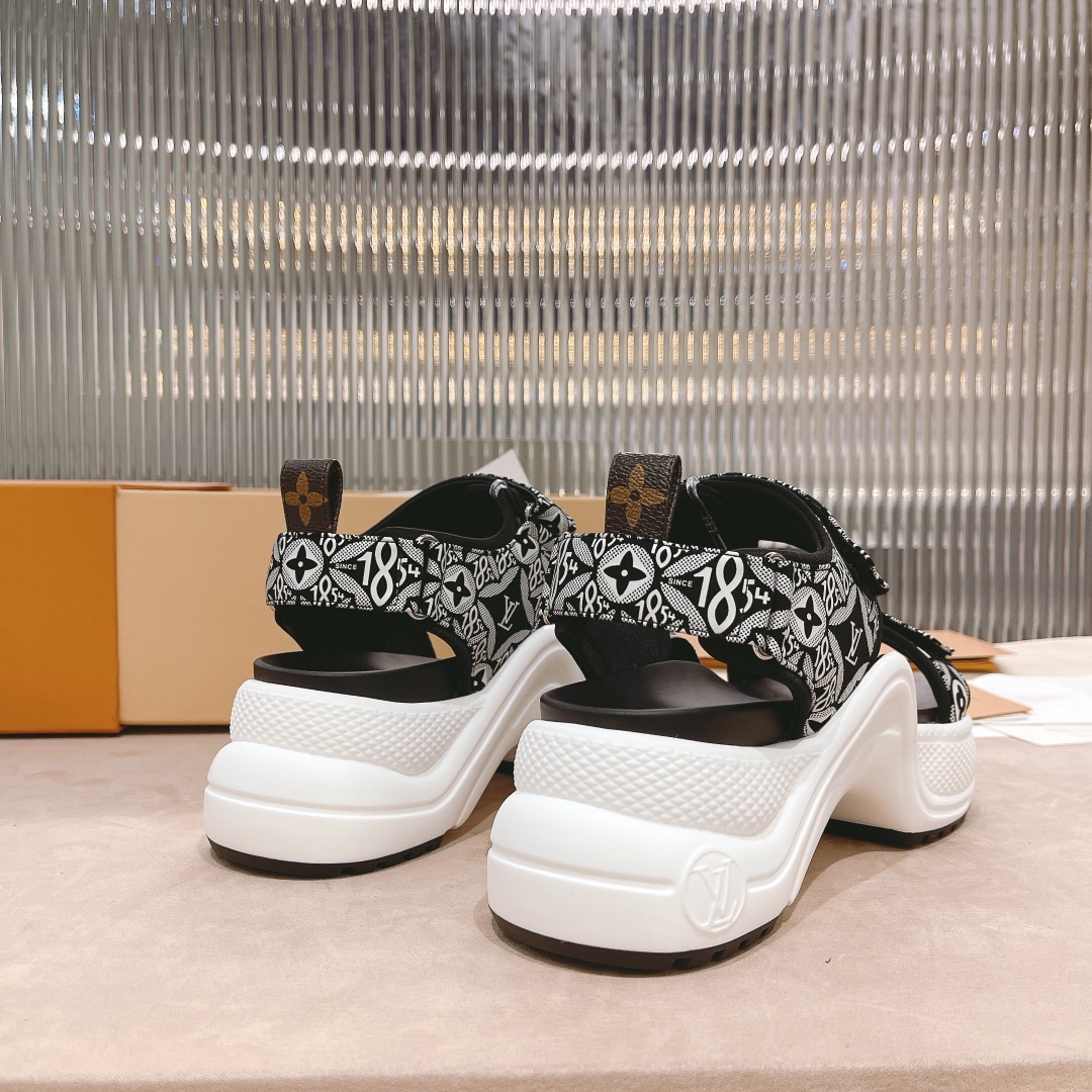 L0vis Vvtt0n Women’s LV Archlight Flat Sandal Black For Women LV