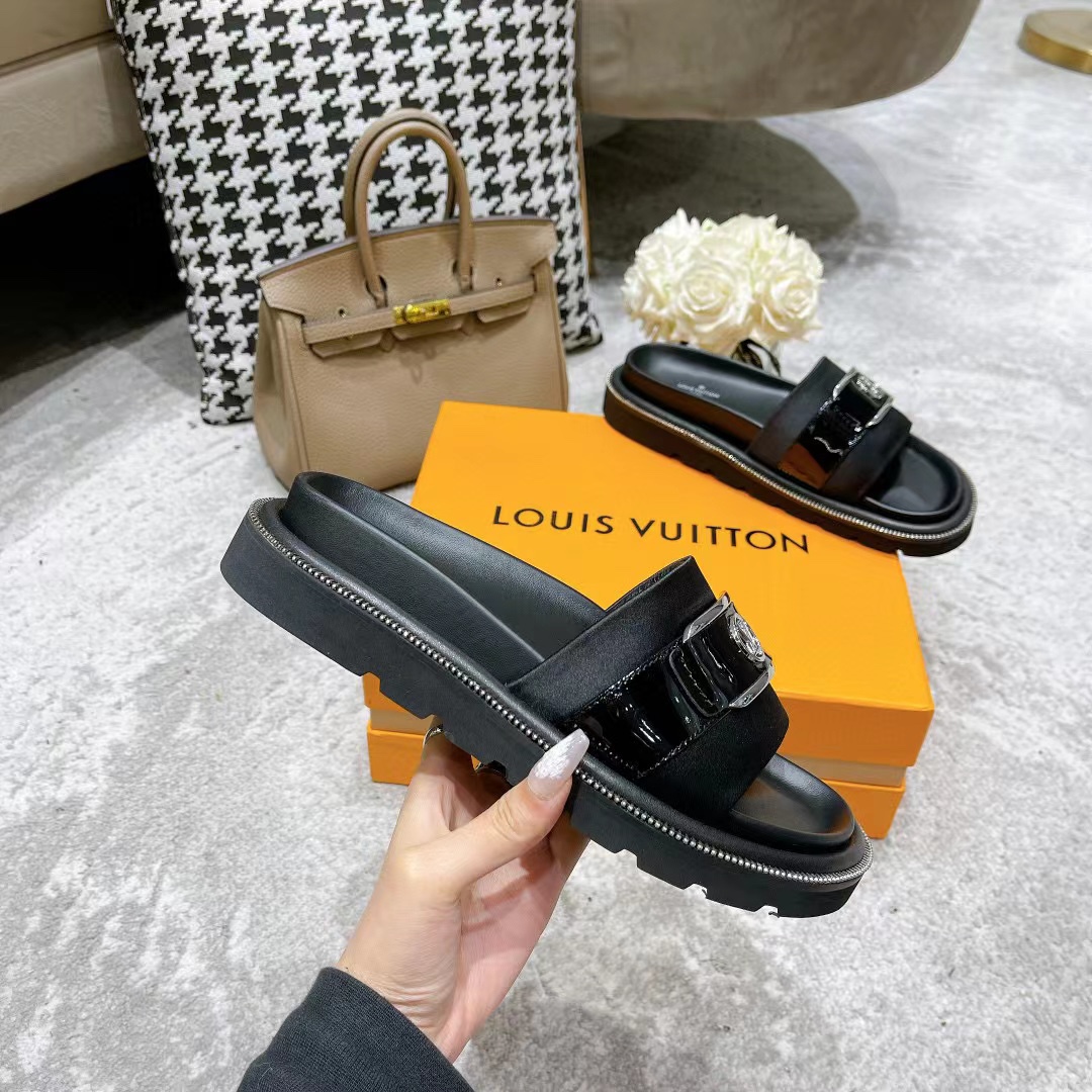 L0vis Vvtt0n Women’s Pool Pillow Flat Comfort Mule Black For Women LV