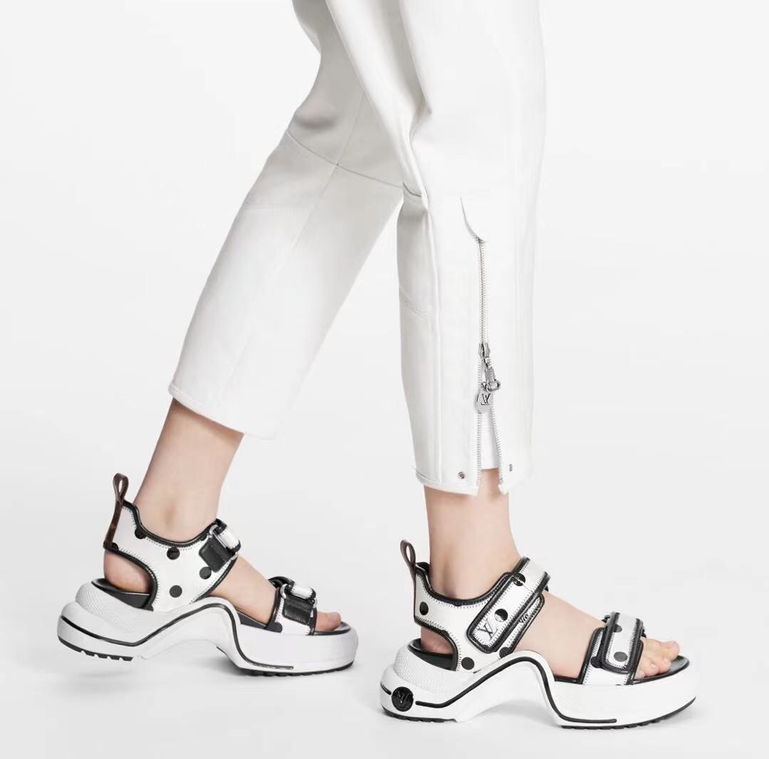 L0vis Vvtt0n Women’s LV Archlight Flat Sandal White For Women LV