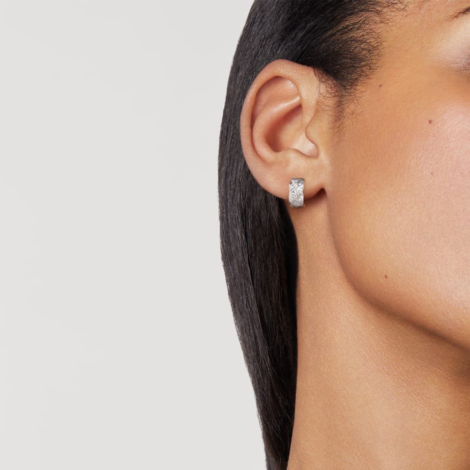 Ch**el Coco Crush Earrings White Gold For Women J12497