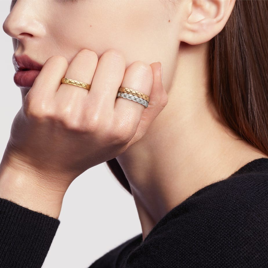 Ch**el Coco Crush Ring Yellow Gold Mini Version For Women J11794