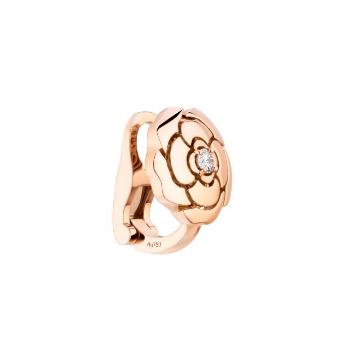 Ch**el Extrait De Camélia Earrings Rose Gold For Women J11658