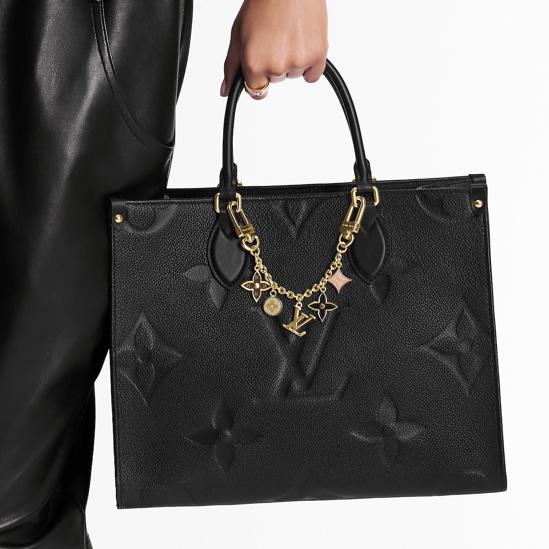 L0vis Vvtt0n Spring Street Chain Bag Charm For Women M01188