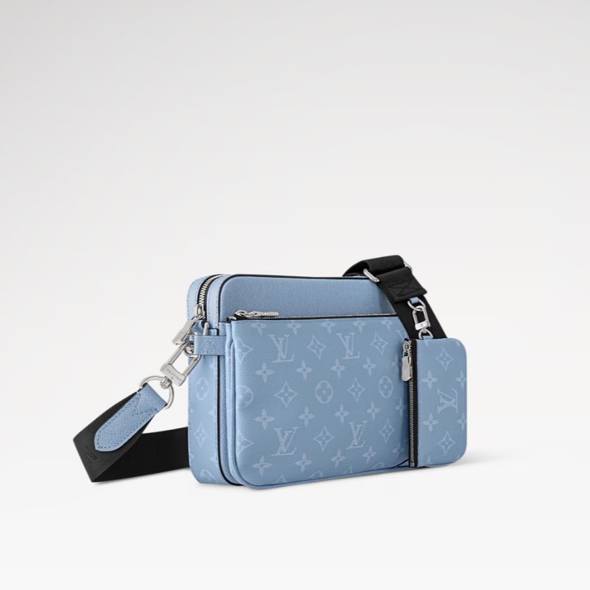 L0vis Vvtt0n Trio Messenger Sky Blue For Men 9.8in/25cm M14069