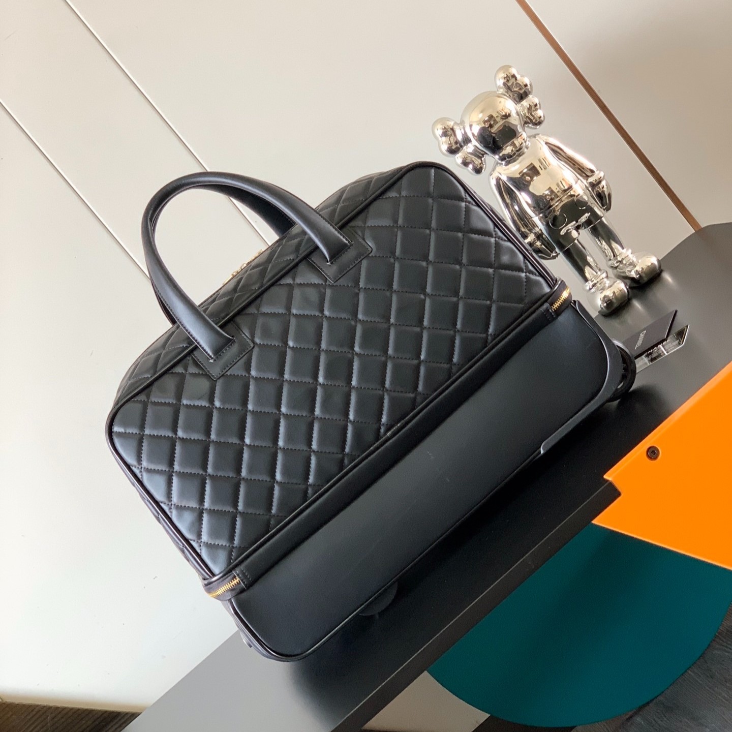 Ch**el Classic D1am0nd-Quilted Suitcase Black 19.3in/49cm