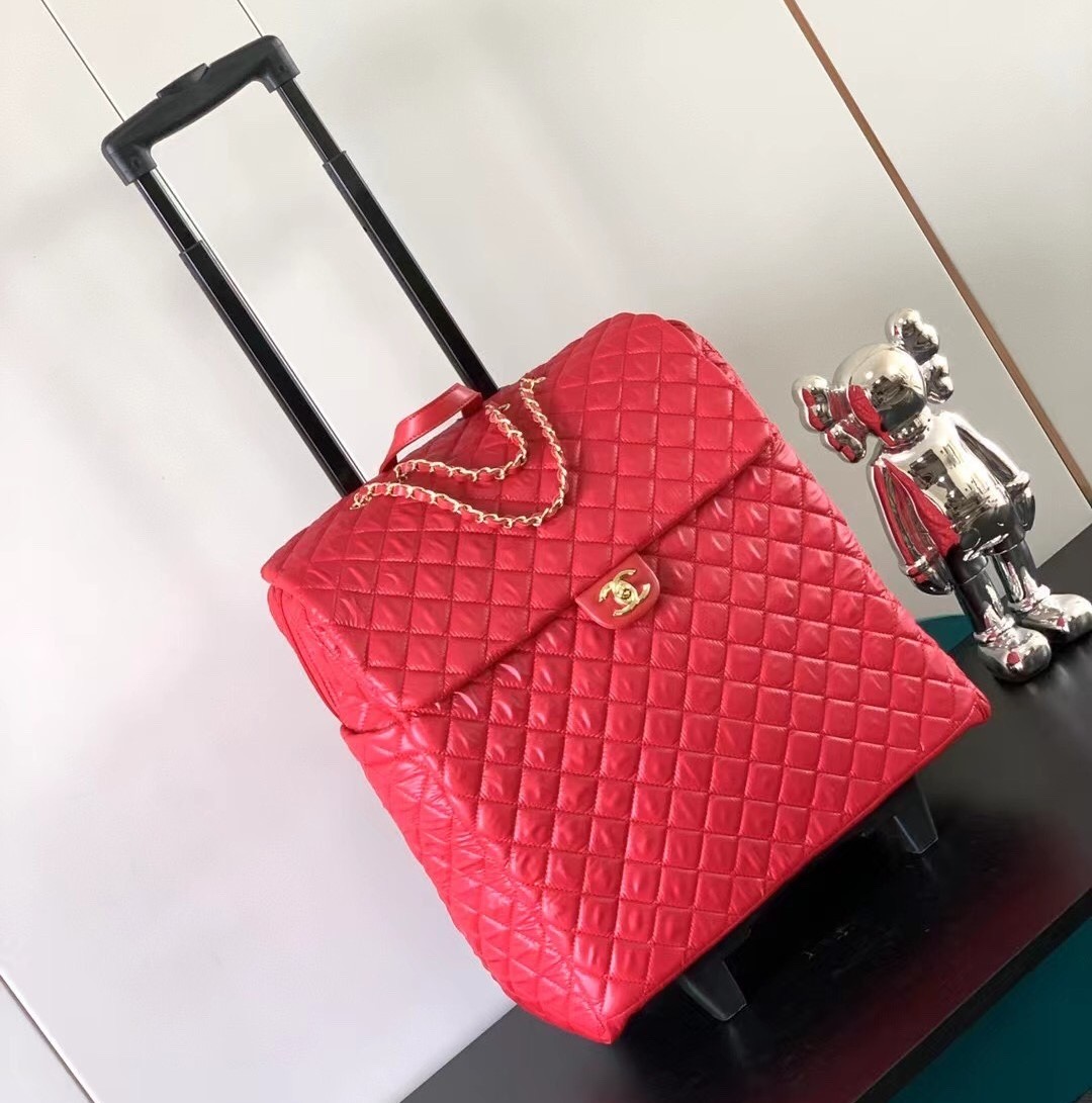 Ch**el Classic Quilted Suitcase Red 17.7in/45cm