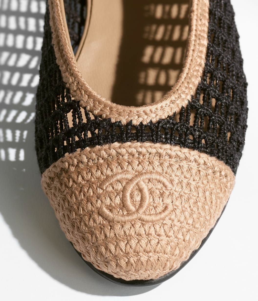 Ch**el Raffia Ballet Flats Black/Beige For Women G46352-B19806-NAFBB