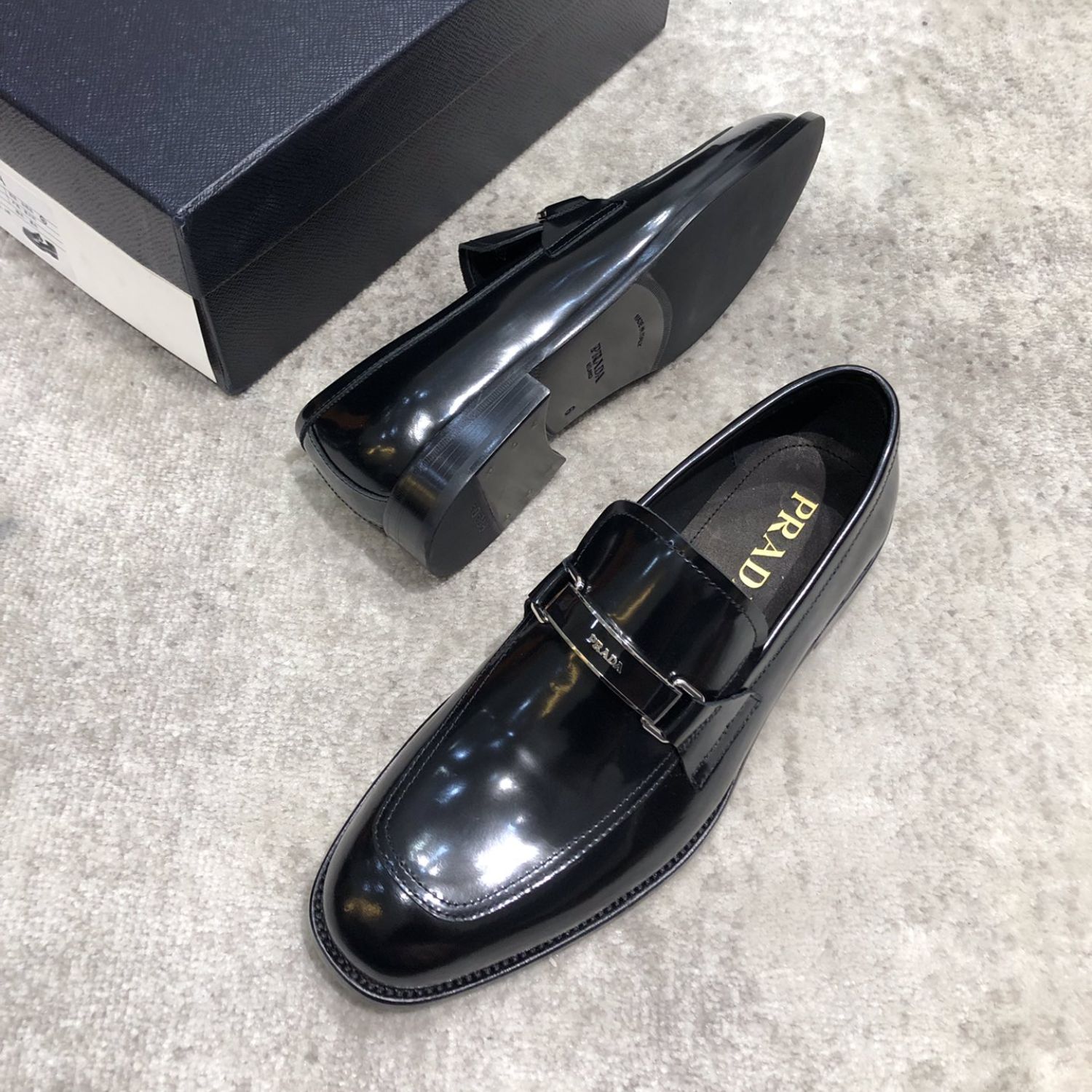 Pra*a Leather Loafer Black For Men
