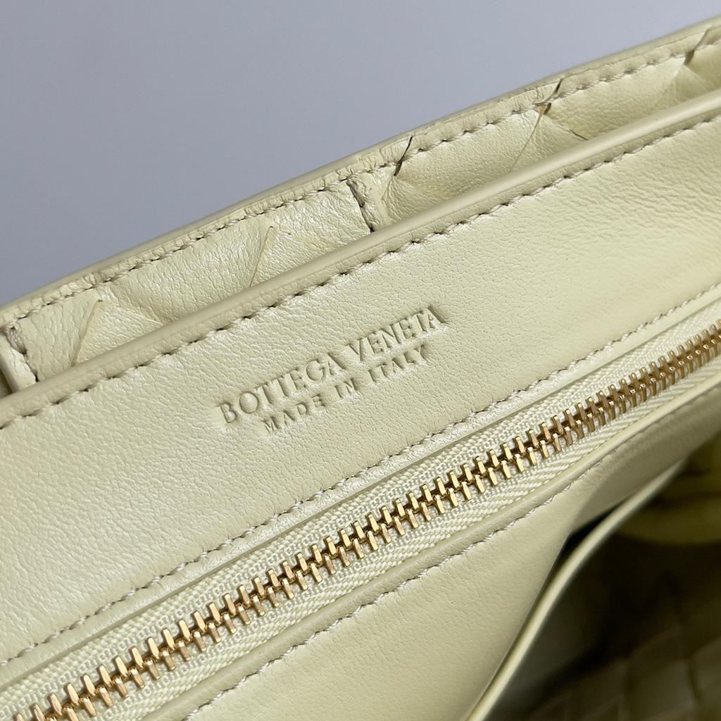 [True-to-ORIGINAL] B0tt*ga Ven*ta Small Andiamo Light Yellow For Women 25cm/9.8in