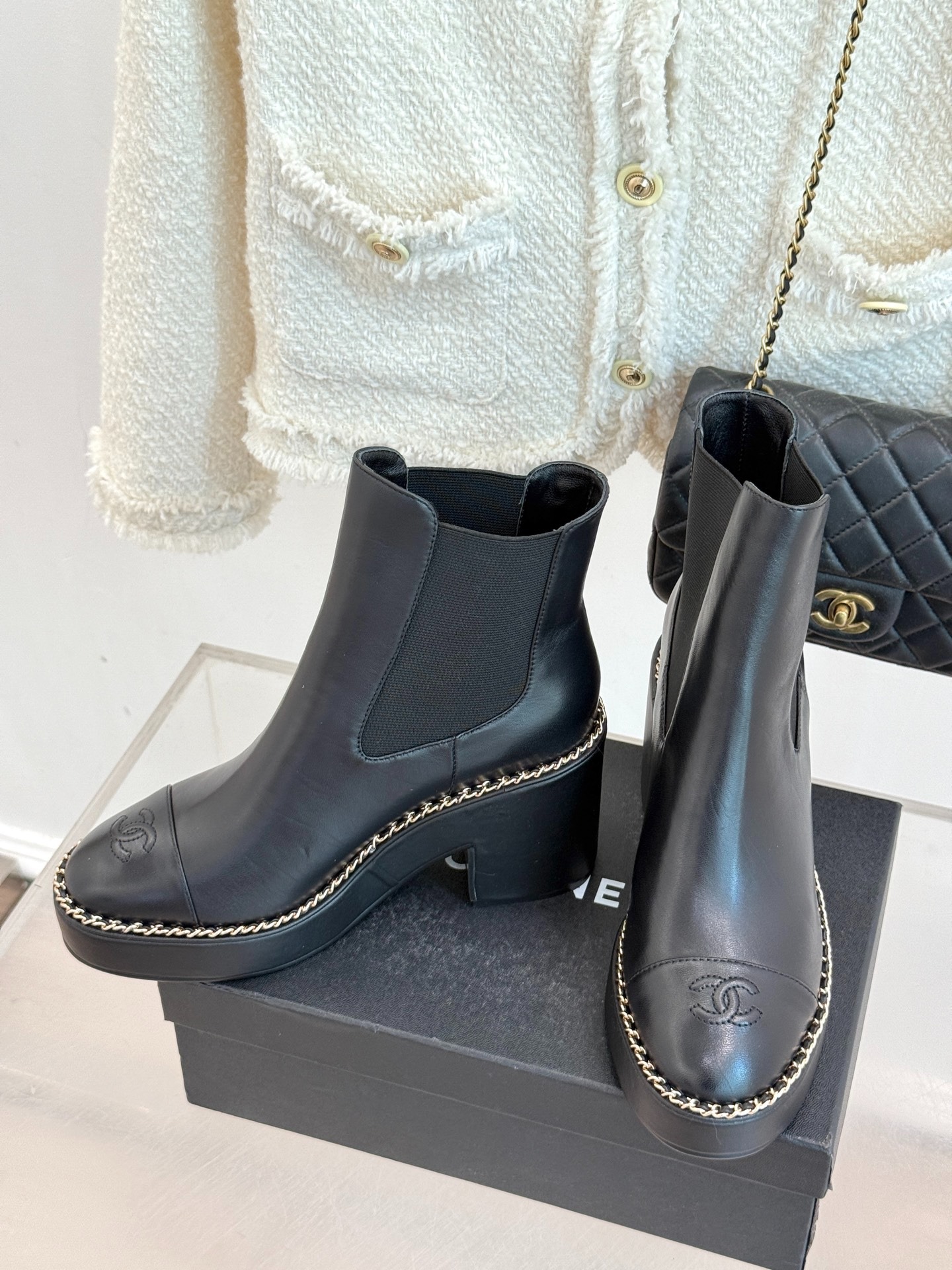 Ch**el Chelsea Chunky Heel Boots Black For Women