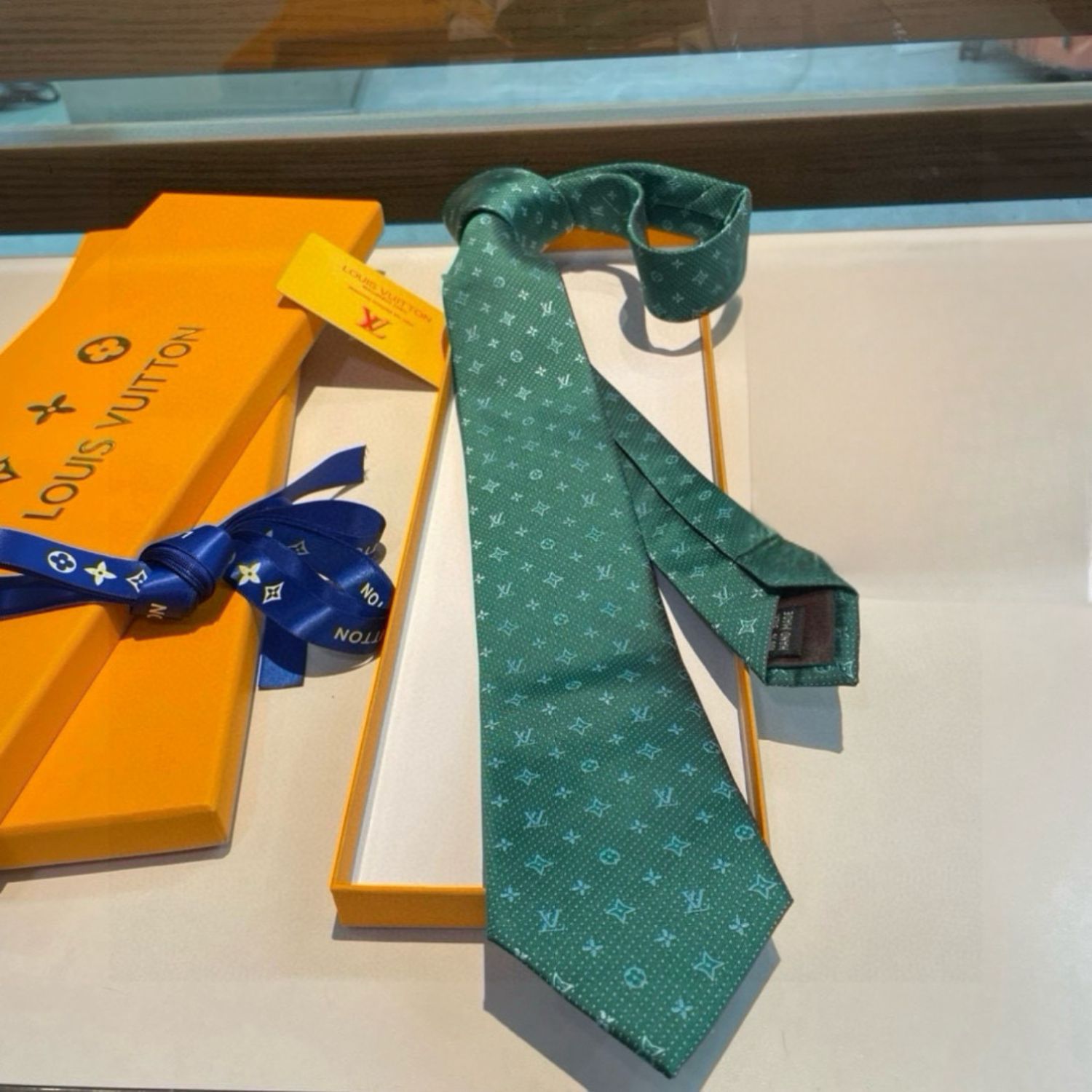 L0vis Vvtt0n Signature Monogram Silk Tie Green For Men