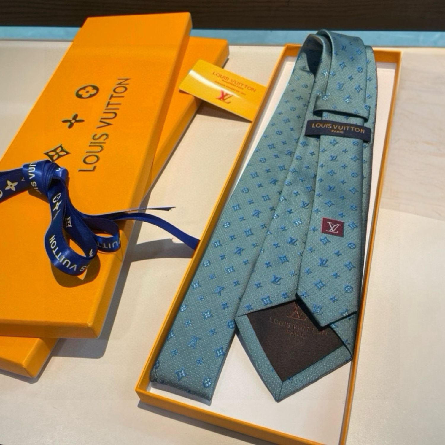 L0vis Vvtt0n Signature Monogram Silk Tie Mint For Men