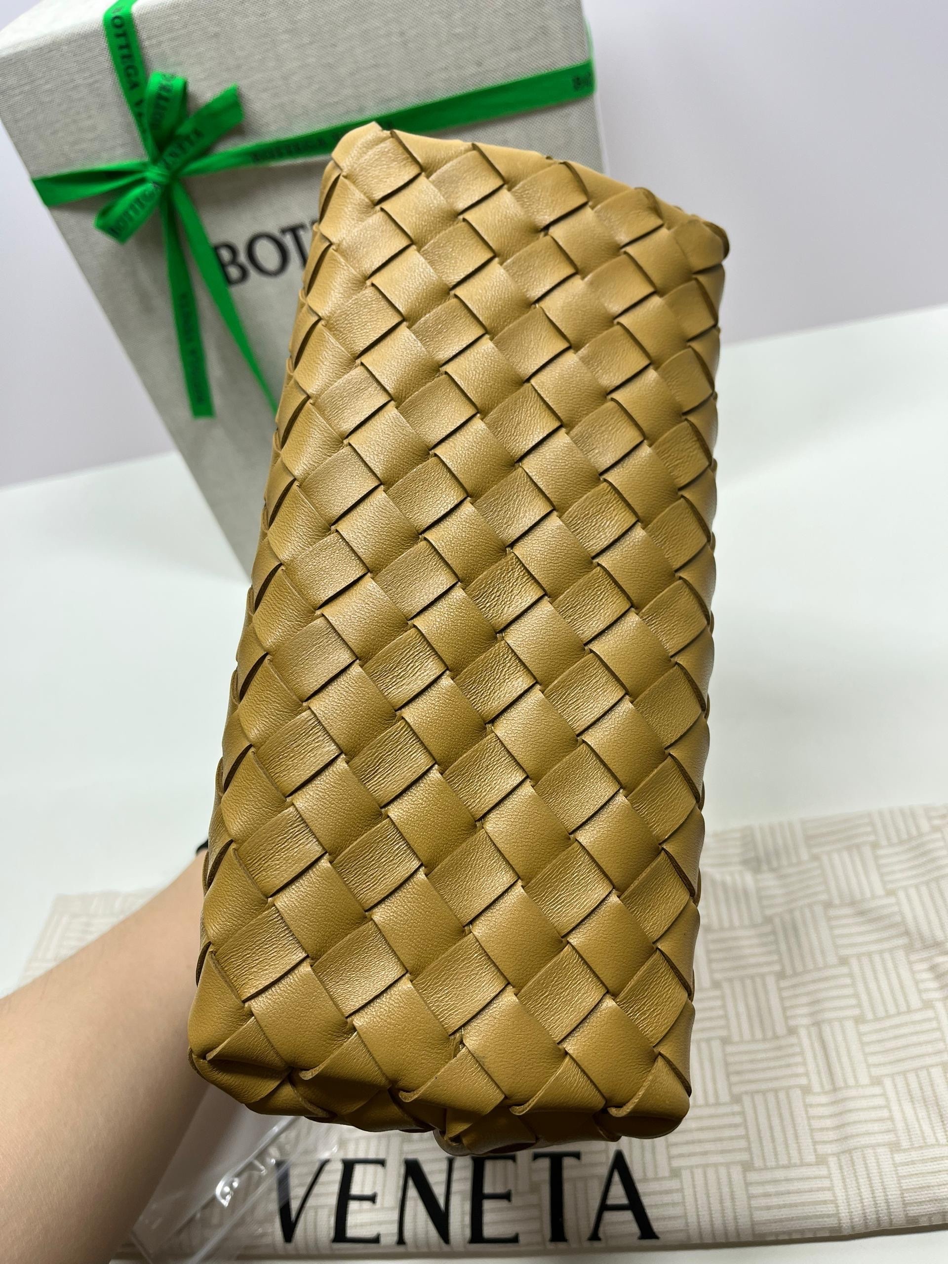 [True-to-ORIGINAL] B0tt*ga Ven*ta Small Andiamo Yellow For Women 25cm/9.8in