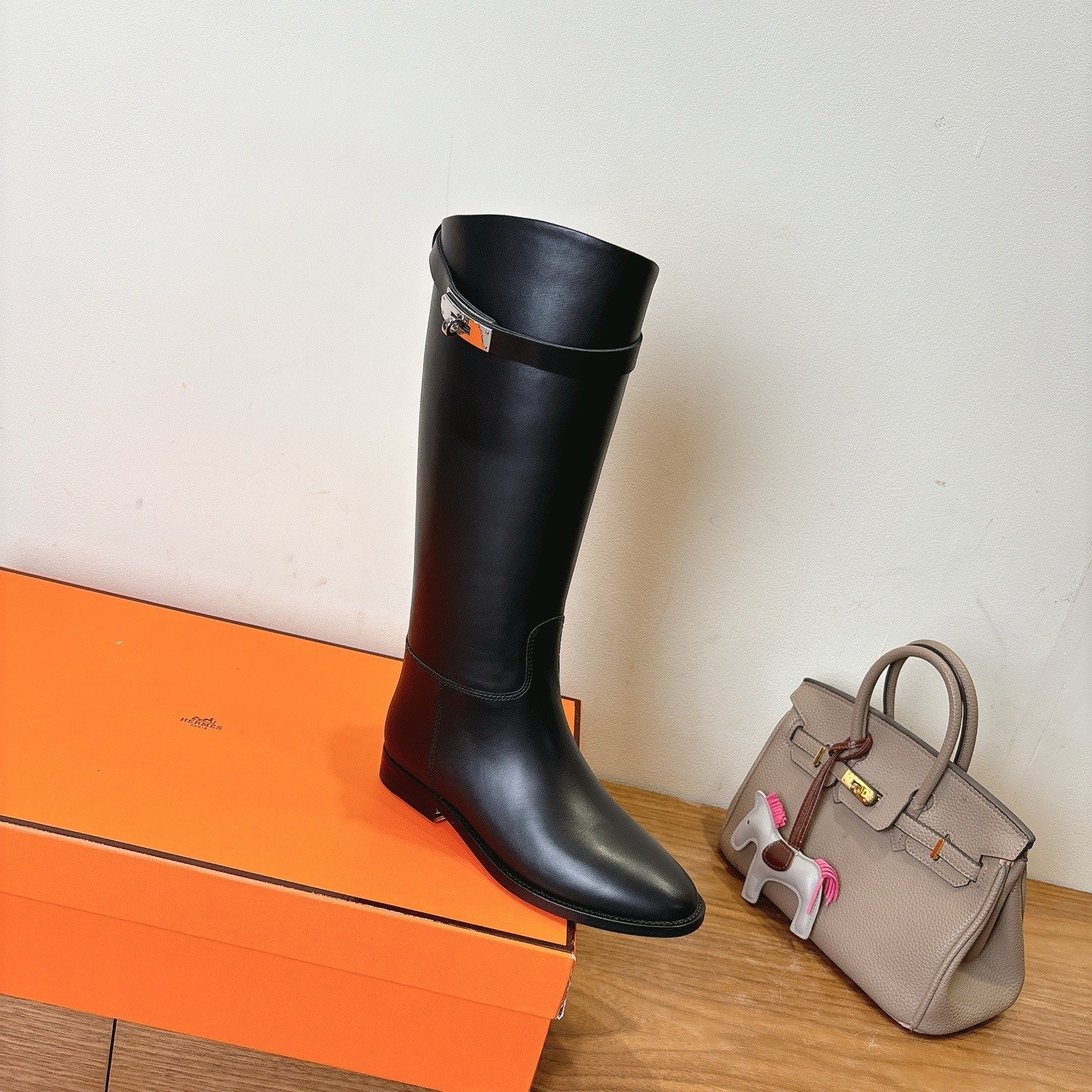 H**me5 Jumping Boots Black For Women H042138Z 01400