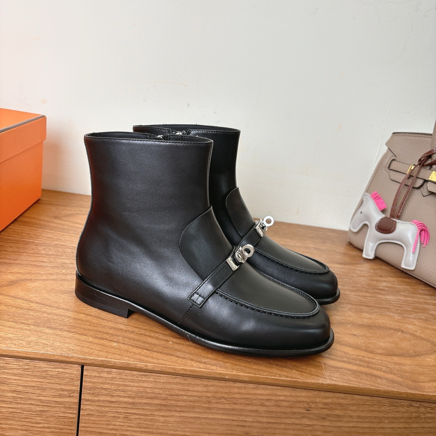 H**me5 Kelsy Ankle Boots Noir For Women H251005Z 02355