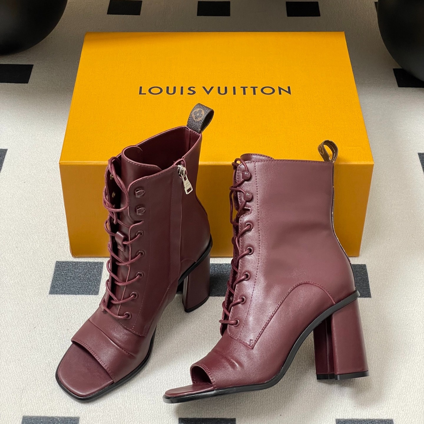 L0vis Vvtt0n Berlin Open Toe Ankle Boots Bordeaux Red For Women 1AICLT