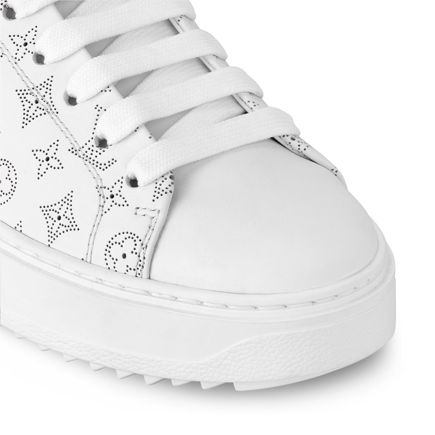 L0vis Vvtt0n Time Out Sneaker For Women – ‎1ACHO4