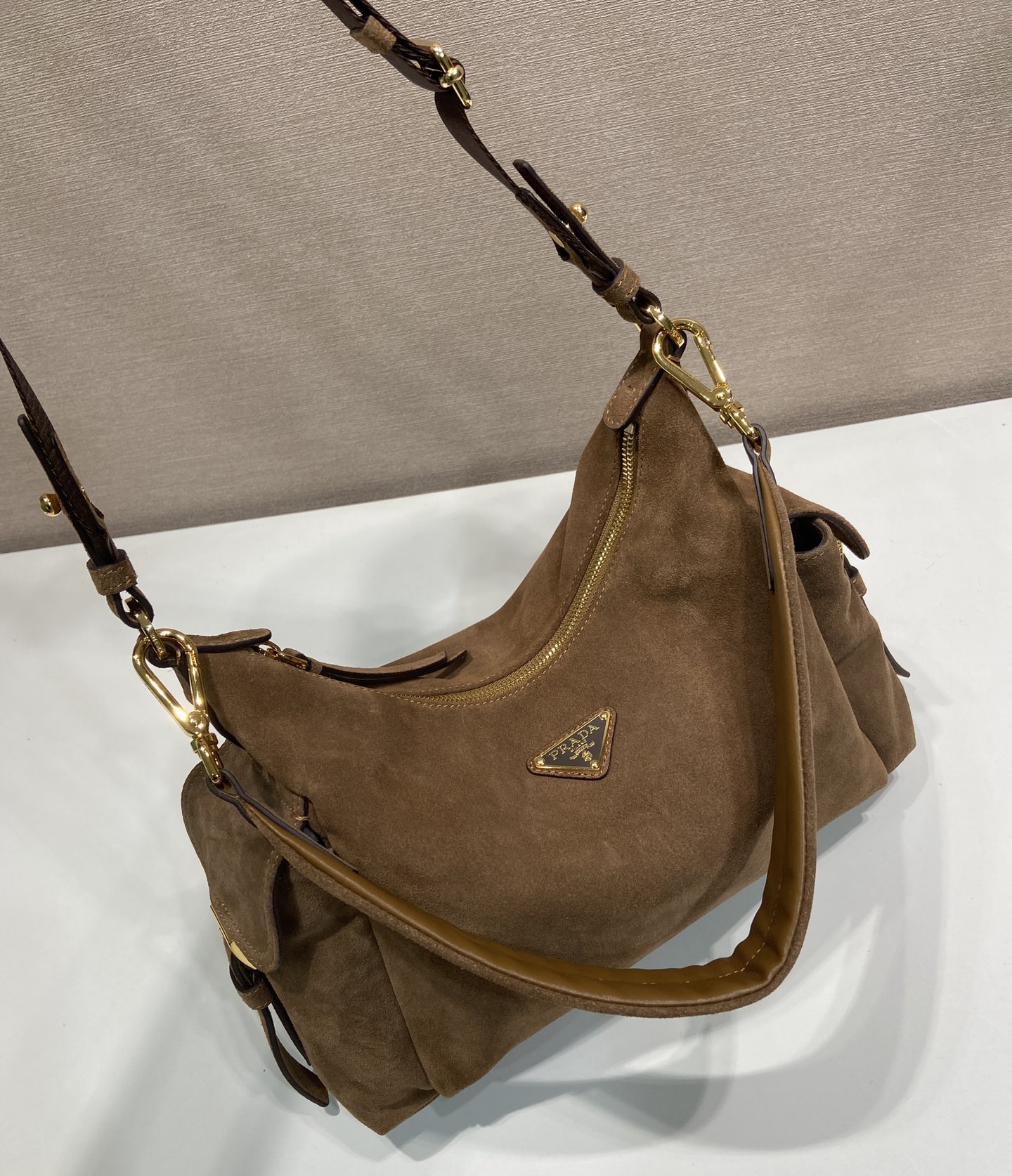 [True-to-ORIGINAL] Pra*a Explore Large Suede Bag Cocoa Brown For Women 32cm/12.6in 1BC264_008_F0324_V_NOO
