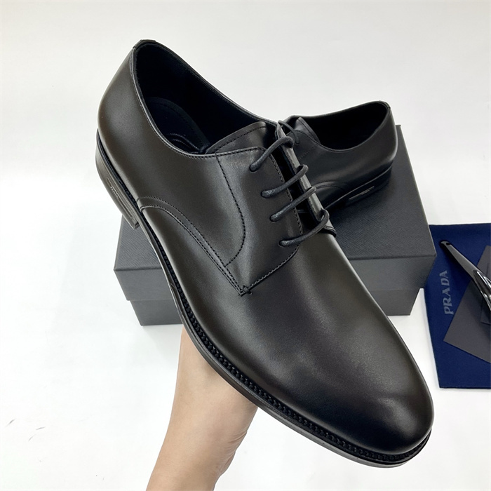Pra*a Leather Lace-Up Loafers Black For Men