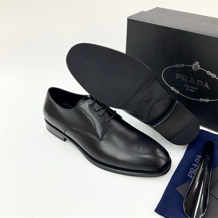 Pra*a Leather Lace-Up Loafers Black For Men