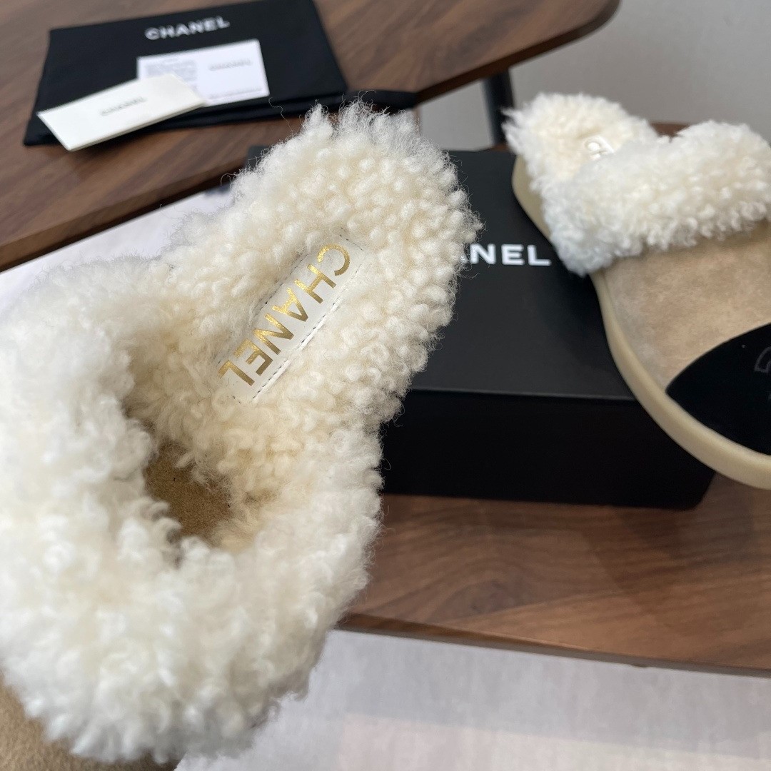 Ch**el Shearling Two-Tone Mules Beige/Black For Women