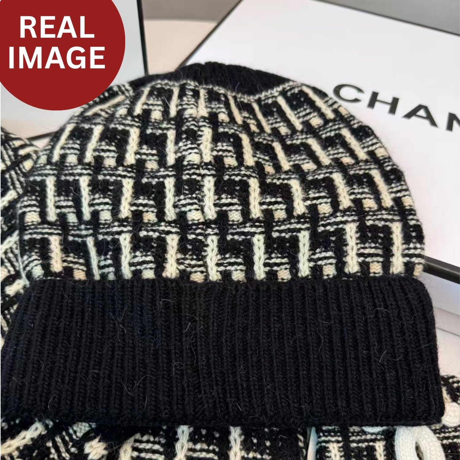 Ch**el Winter Set – Hat, Scarf And Gloves Black For Women