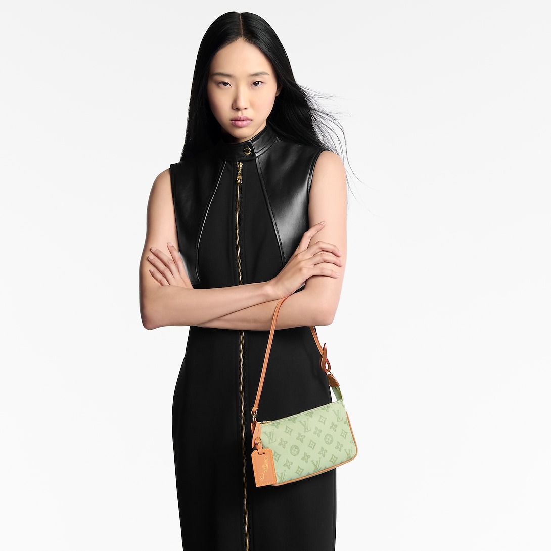 L0vis Vvtt0n Pochette Accessoires Vert Asnières For Women 23.5cm/9.3in – M28320