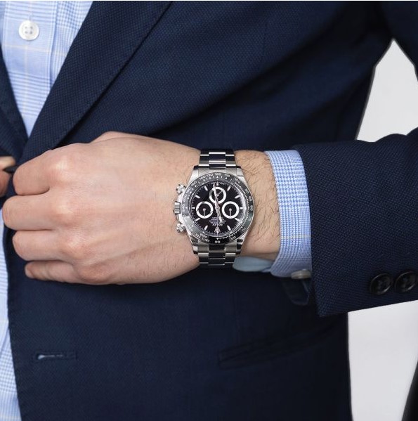 R01ex Cosmograph Daytona 40 Watch Silver Toned Black Dial 40mm For Men 126500LN-0002
