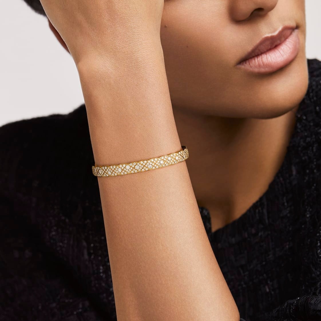 Ch**el Coco Crush Bracelet Gold Hardware For Women J13650