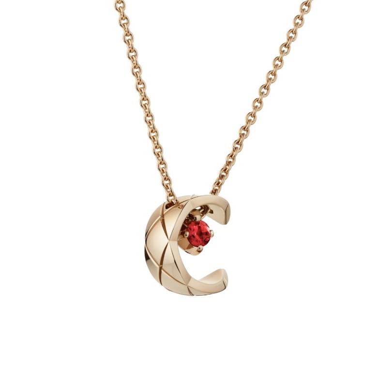 Ch**el Coco Necklace Beige Gold Hardware For Women J13043