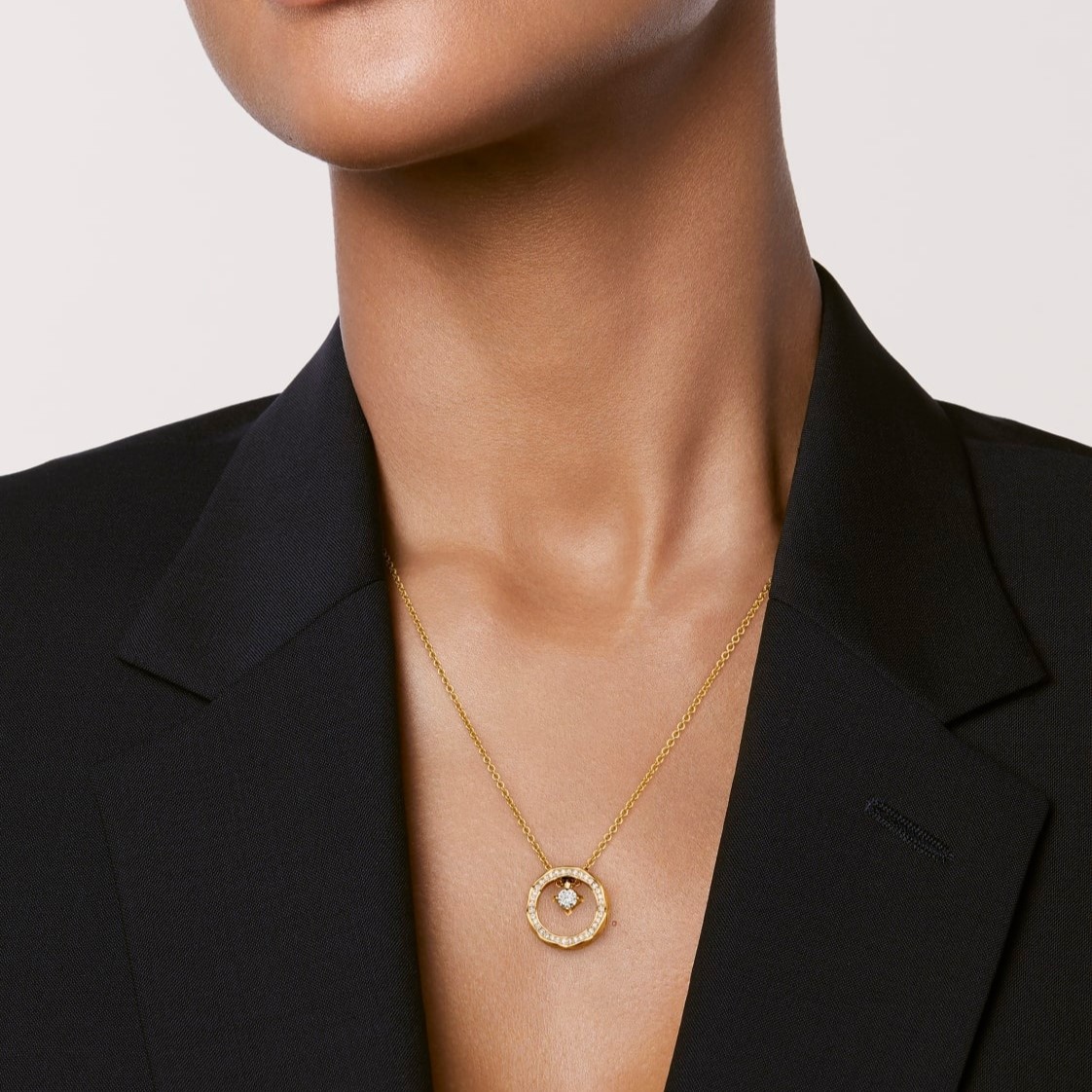 Ch**el Coco Necklace Gold Hardware For Women J13215