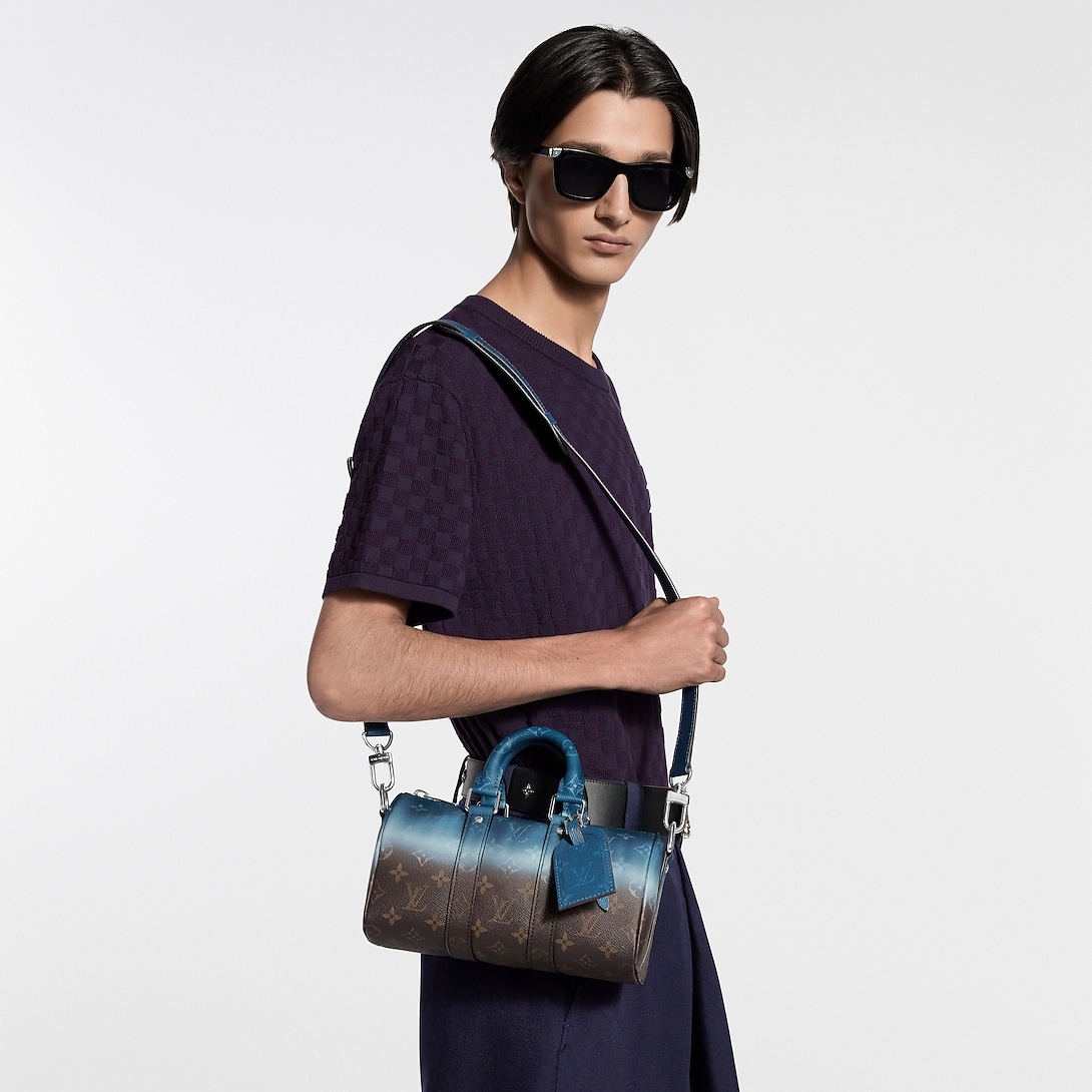 L0vis Vvtt0n Keepall Bandouliere 25 Travel Bag 9.8in/ 25cm Blue Silver Hardware For Men M28026