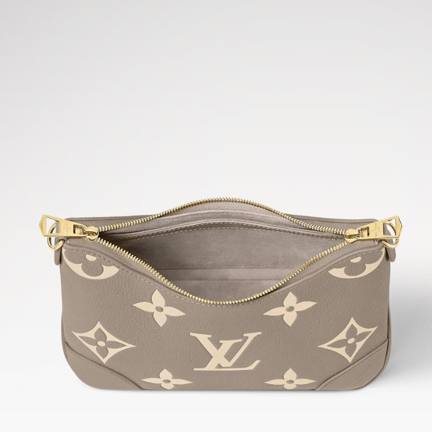 L0vis Vvtt0n Boulogne PM Crossboy Bag 10.2in/ 26cm Dove Gray/ Cream Gold Hardware For Women M13224