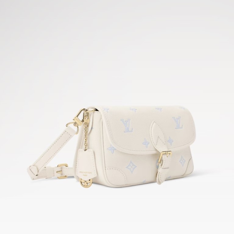 L0vis Vvtt0n Diane Shouder Bag 9.4in/ 24cm Milky White/ Blue Gold Hardware For Women M28054