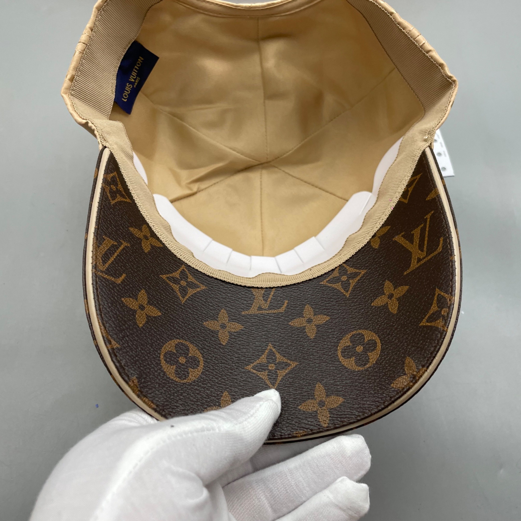L0vis Vvtt0n LV Get Ready Cap Monogram Beige LV Cap M76504