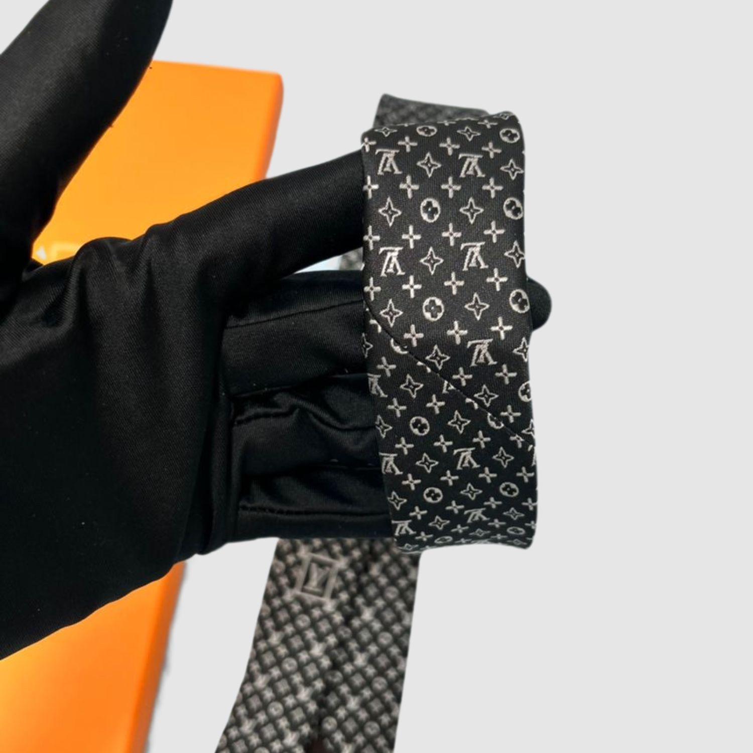 L0vis Vvtt0n Monogram Classic Tie Black LV Men Tie