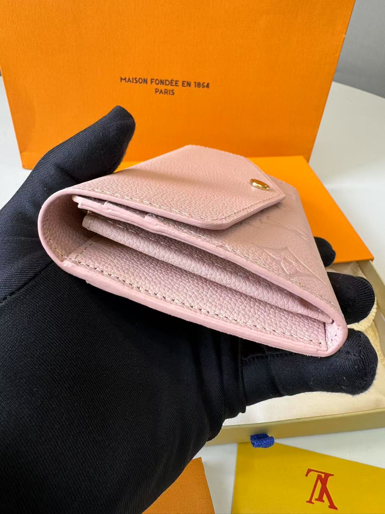 L0vis Vvtt0n Sarah Wallet Combines Monogram Empreinte Rose Ballerine Pink For Women, Women’s Wallet 19cm LV M61291