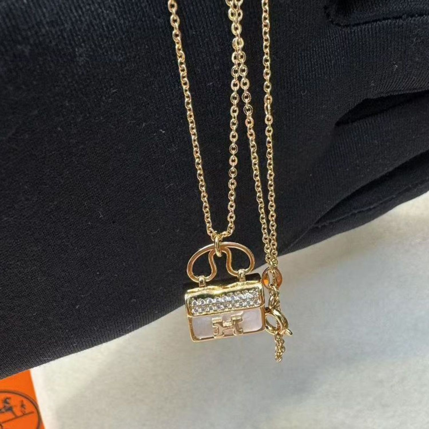 H**me5 Amulettes Constance Necklace Gold Tone For Women