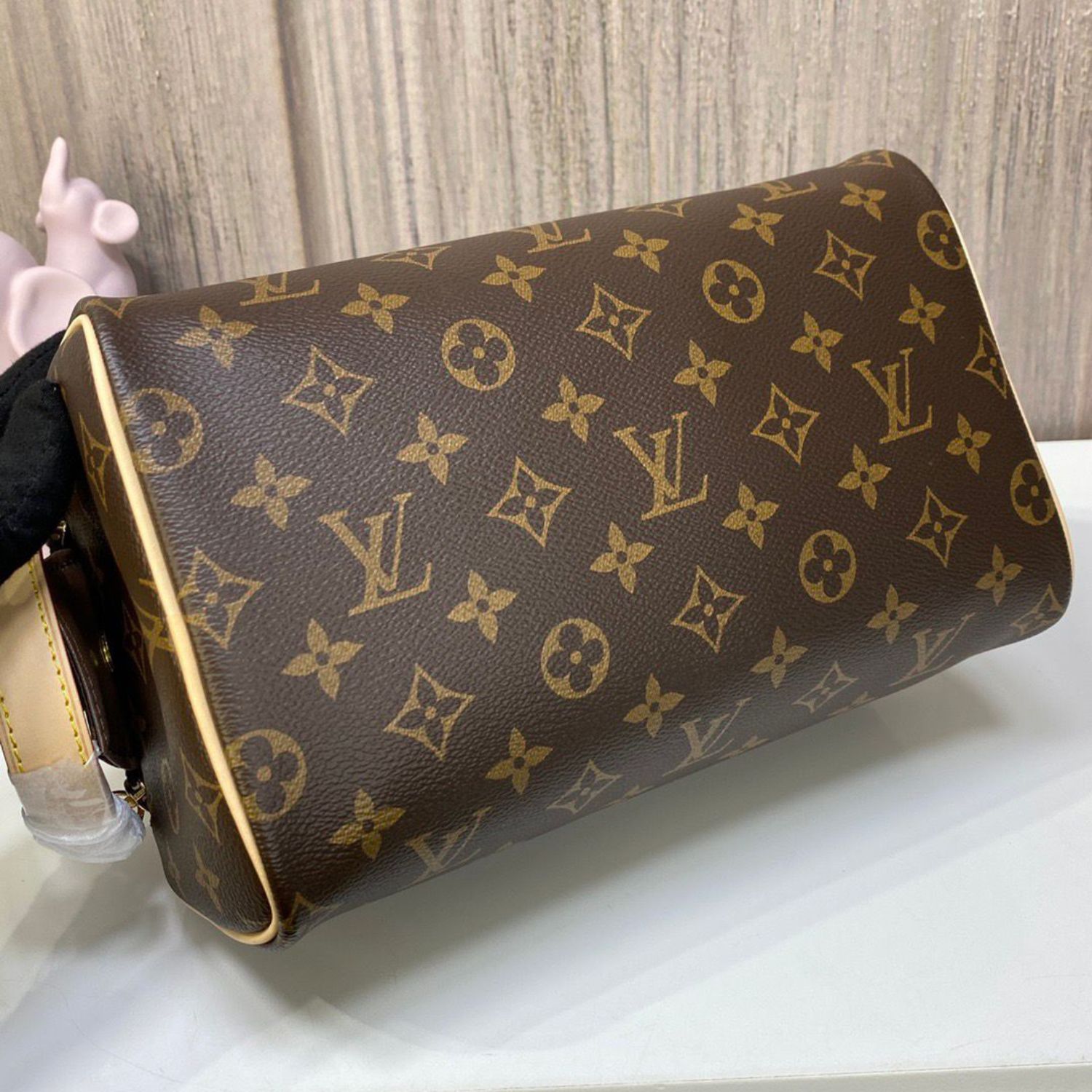 L0vis Vvtt0n King Size Toiletry Monogram Canvas 11in/28cm LV M47528