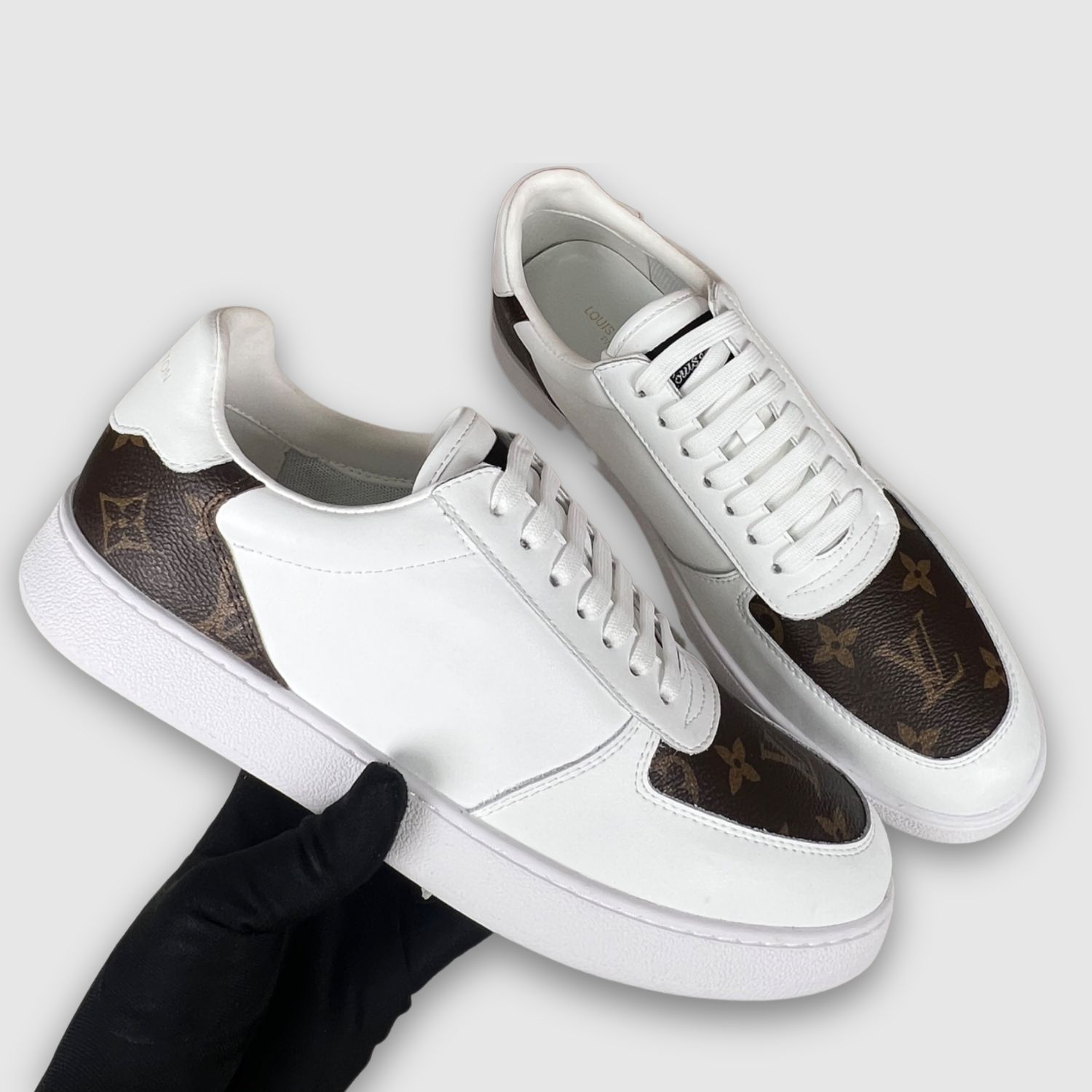 L0vis Vvtt0n Rivoli Sneaker Brown And White For Men LV