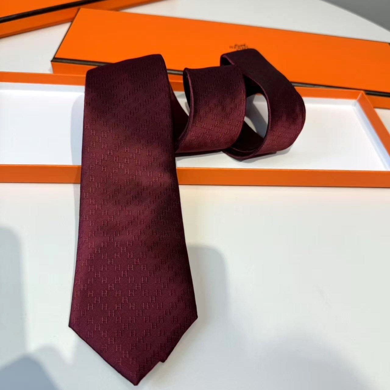 H**me5 Faconnee H Tie Red For Men