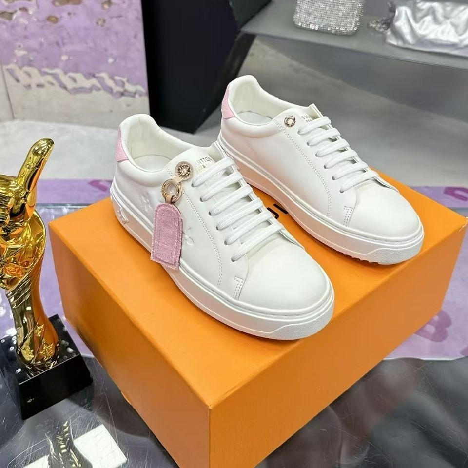 L0vis Vvtt0n Time Out Sneaker Pink For Women