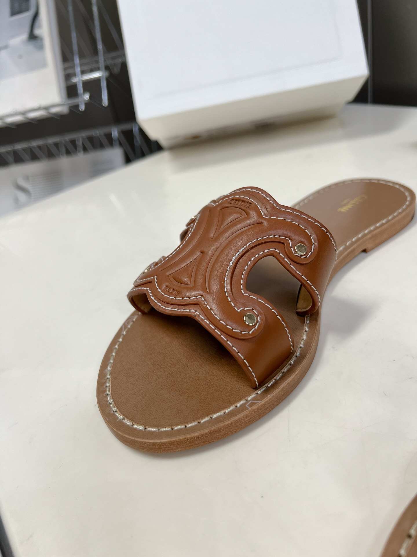 Ce1i*e Triomphe Mule Brown For Women 352413767C.04LU