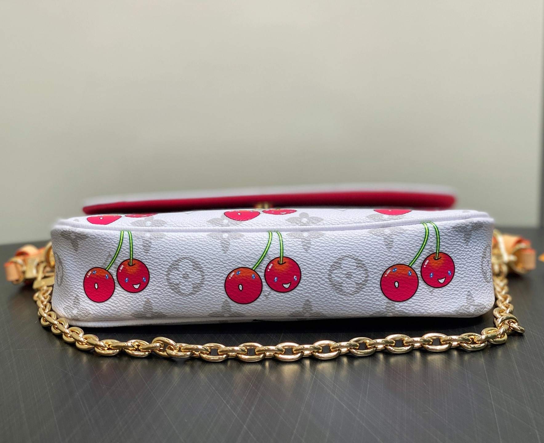 [True-to-ORIGINAL] L0vis Vvtt0n LV x TM Wallet On Chain Ivy Cherry Canvas For Women 9.3in/24cm M14239